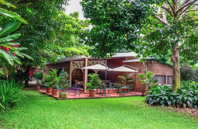 Quinta Maquilishuat, a 3 minutos de Ramblas Santa Ana
