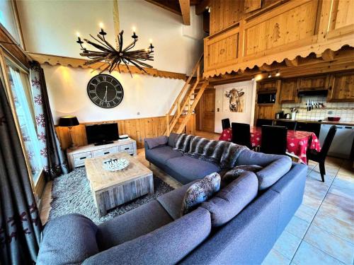 Résidence Eden Roc Ii - Beaux volumes au coeur du village MAE-0981