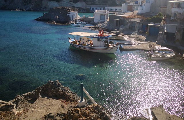 R 3059 Τhe Elephant Elephant Goupa Beach
