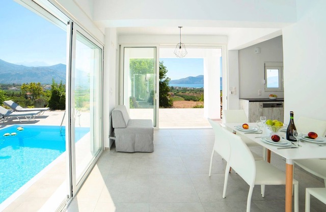 R 951 The Cretan Sunset Villa