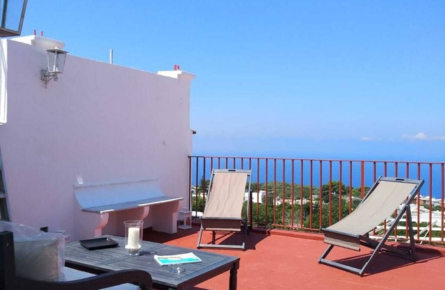 R&D Rest and Dream Capri
