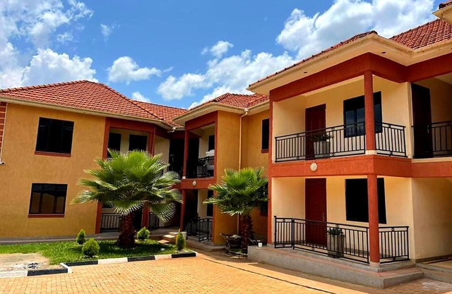 R & R FURNISHED APPARTMENT AKRIGHT CITY BWEBAJJA