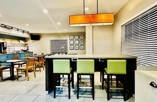 Radiant Inn & Suites