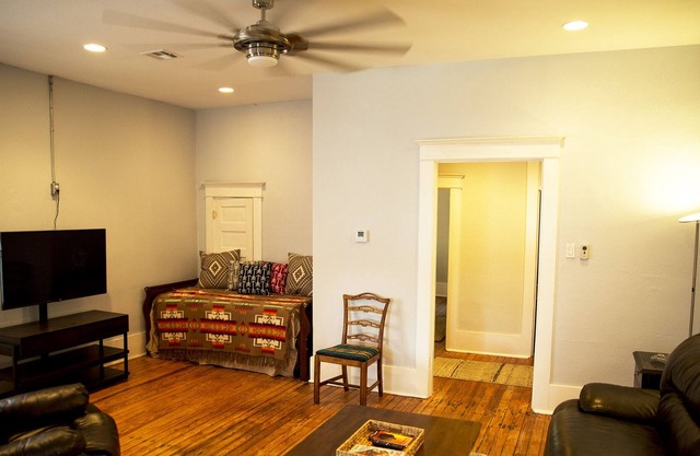 Rain Song Loft, Pawhuska OK (Frente a PW Mercantile)