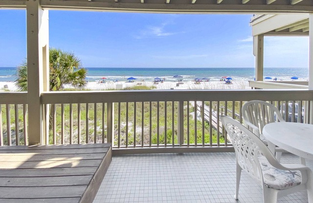 Ramsgate Harbour 10 2 Bedroom Condo by Redawning