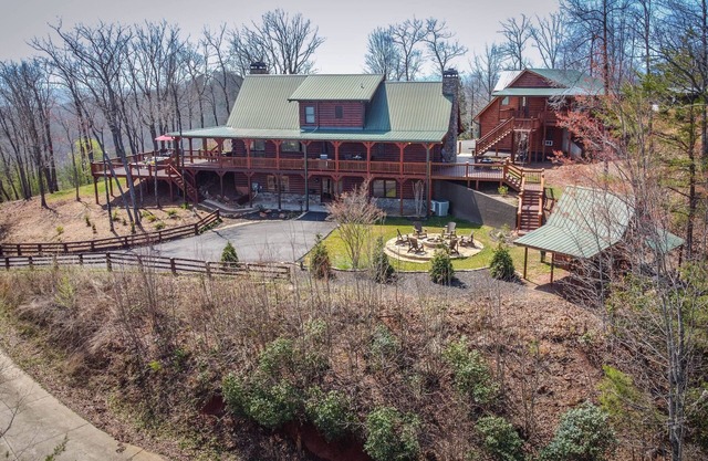 Rarely found MOUNTAIN TOP LOG CABIN