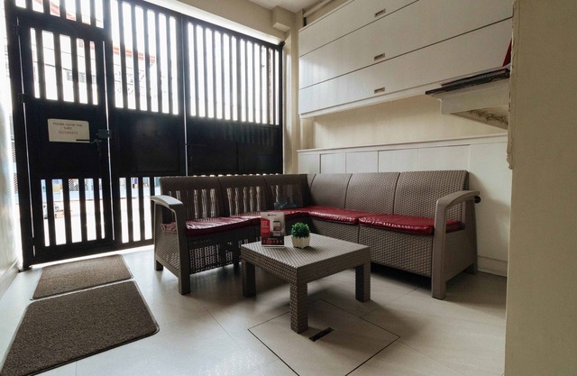 RedDoorz near NAIA Terminal 1
