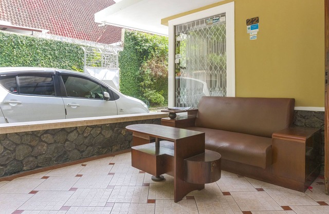 RedDoorz Plus near Brawijaya Museum