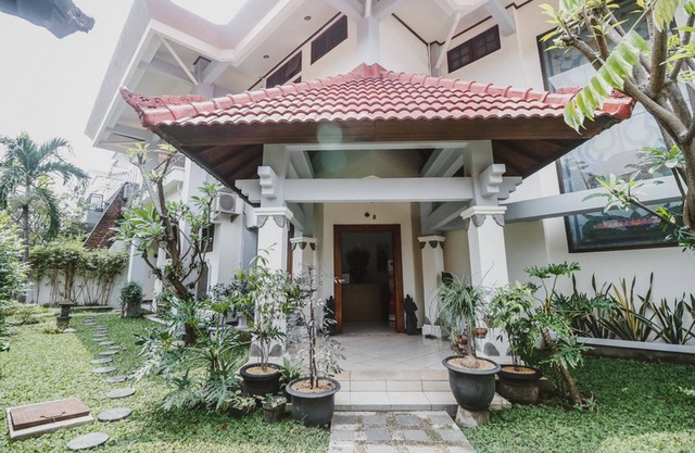 RedDoorz Syariah near Gelora Delta Sidoarjo