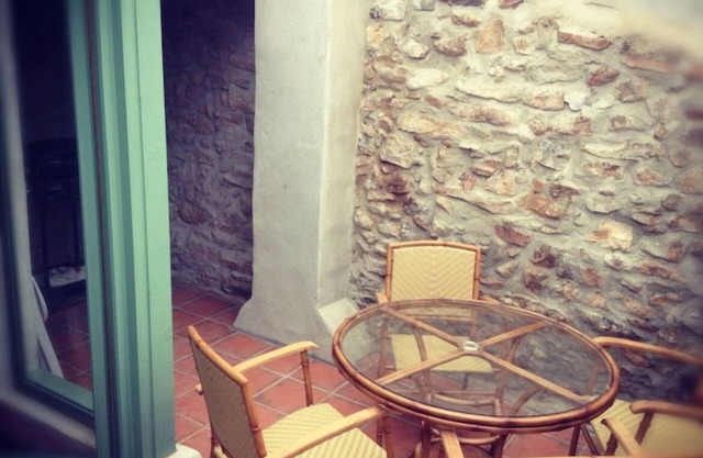 Desenchufe y descansar en esta Family Friendly Village Home