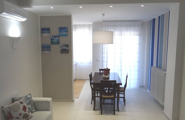 Relajarse en el nuevo mar apartamento
