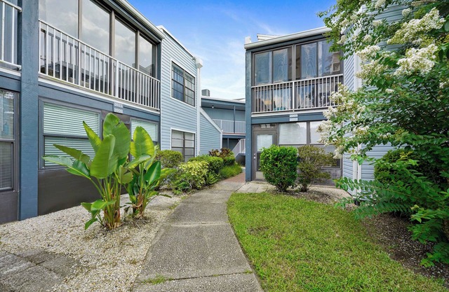 3919 Lovely 2 bed apartment with 3 pools