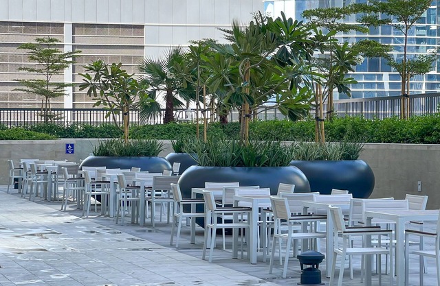 Relax in Style Central 1BDR Cityscape