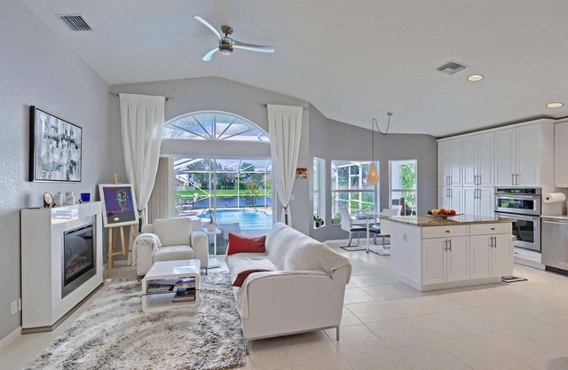 Relaxing Lakeside home in Banbury, Wellington