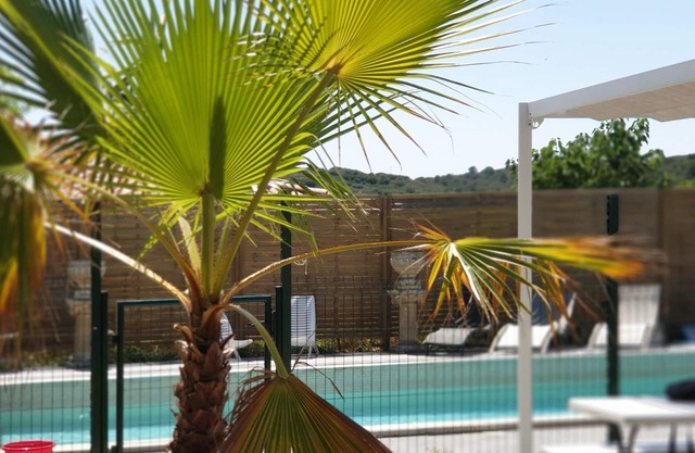 Villa relajarse en la piscina de la Garrigue