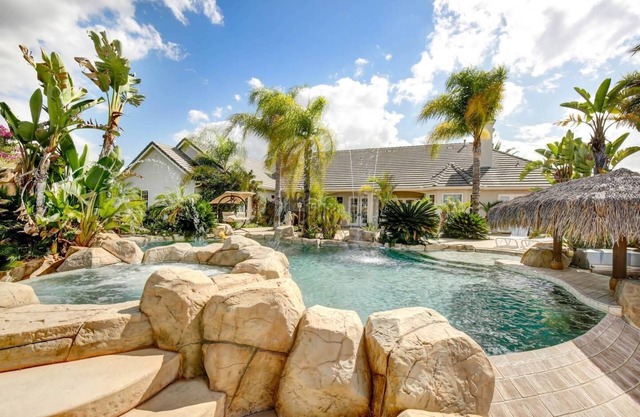 Maravilloso Wine Country Estate w / BAR + SPA + PISCINA + BBQ + VBALL + FÚTBOL