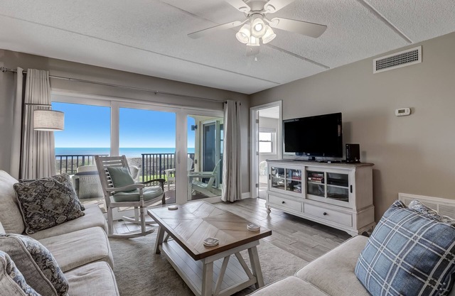 Remodeled Condo with Easy Access to the Beach by RedAwning