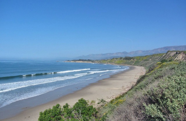 Rincon Point Dream Home, pasos a la playa, jacuzzi y patio privado