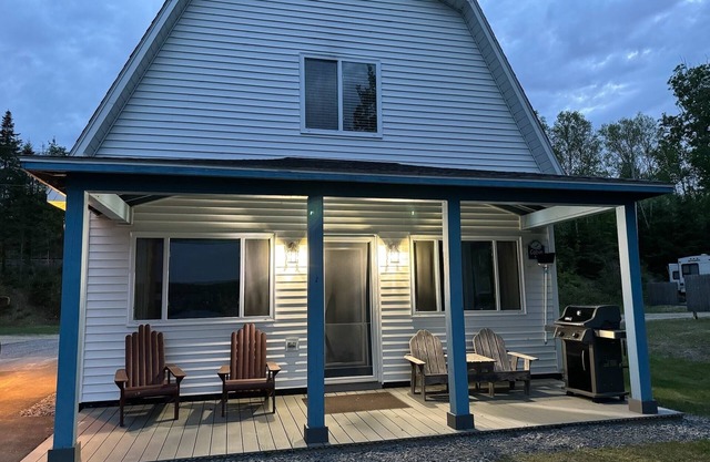 UPDATED Lakeside cottage w boat dock & direct access to ATV & snowmobile trails