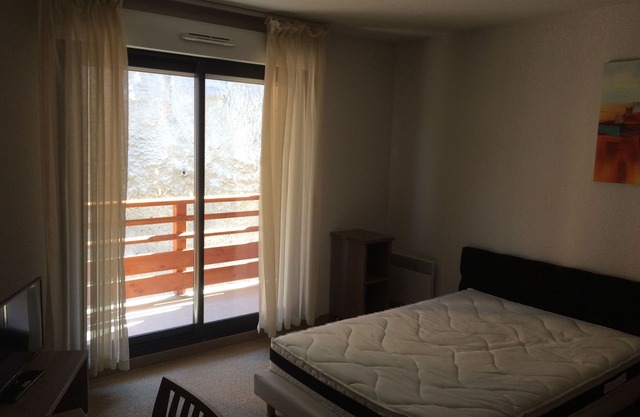 ALQUILER ESTUDIO AMUEBLADO RESIDENCIA VAL D'AZUR
