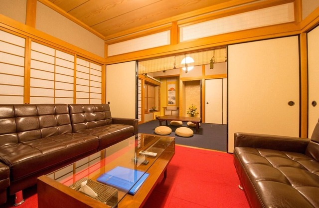 Rental 1 building Hiroshima Danbara Guest House / Hiroshima Hiroshima