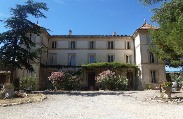 ALQUILER 7 PERSONAS LUBERON SAINT SATURNIN APT