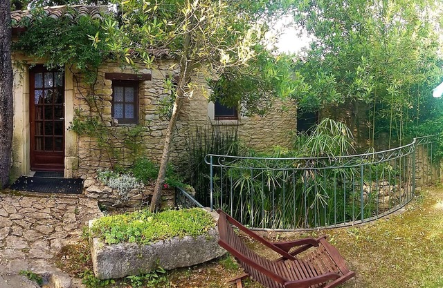 Alquiler piedra Mazet entre Nimes y Montpellier