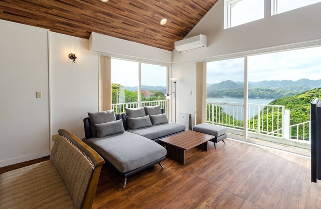 Rental villa for rent overlooking Shimoda Bay / Shimoda Shizuoka
