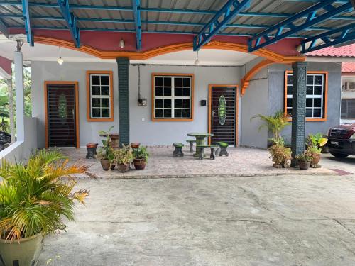 Rerama Homestay Langkawi 5 minutes driving to Chenang Beach, kitchen, Wifi, parking, village vibes