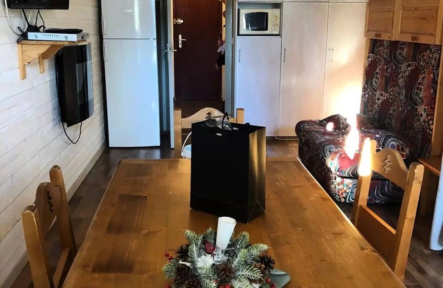 Residence Les Aloubiers - Studio for 4 people