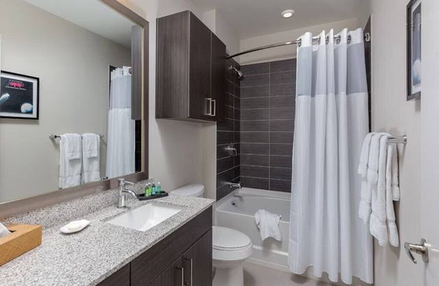 Resort Condo 2 mi from ACL