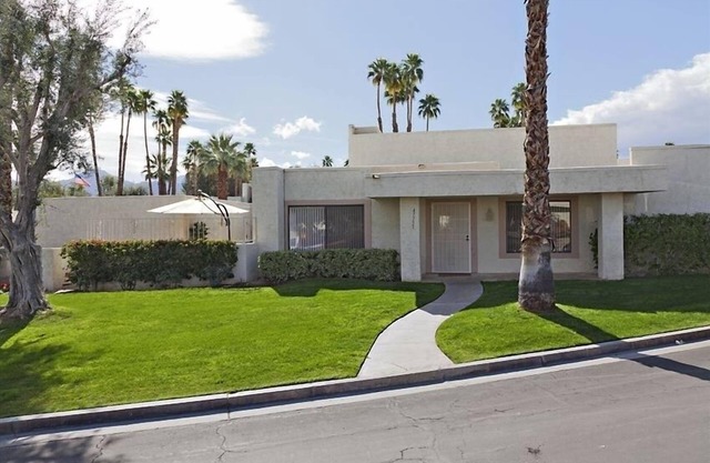 Tranquilo Oasis Palm Desert