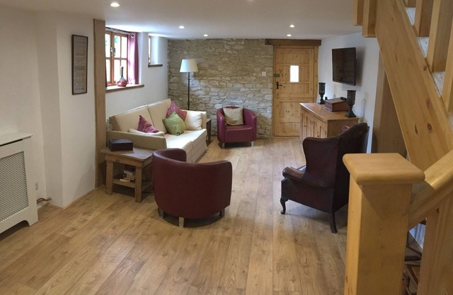 Granero restaurado de Cotswold - The Barn - en el centro de Burford