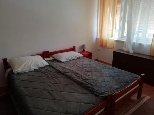 Retro Apartment near to city center Herceg Novi