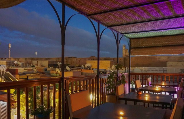 Riad Kalé Polis