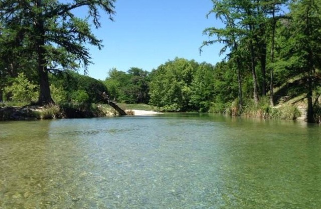 ¡EL RÍO ES TU PATIO!
