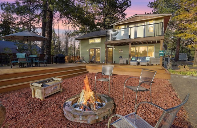 Riverfront Cabin w/ Trails, AC & Views