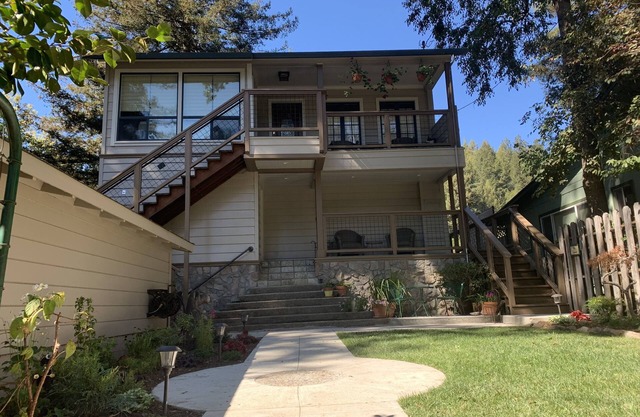 Riverfront Home, cerca de la playa y restaurantes
