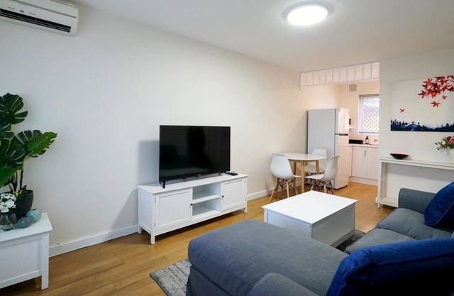 14 Rivervale Cosy Stunner sleeps 2