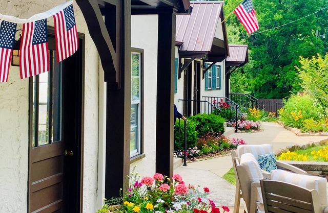 RiverView Inn