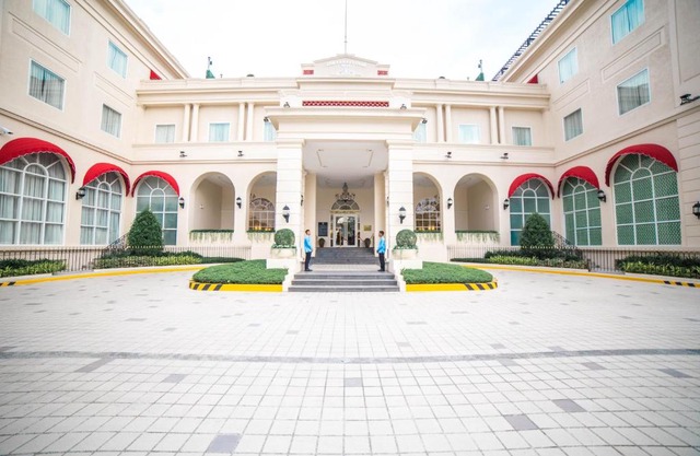 Rizal Park Hotel