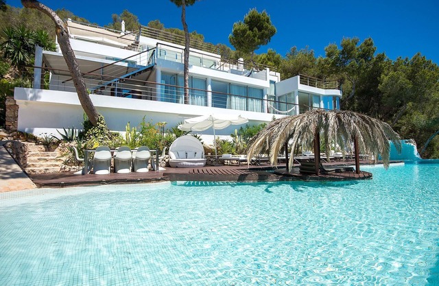 Roca Ibiza Un refugio VIP donde el lujo se encuentra con la exclusividad