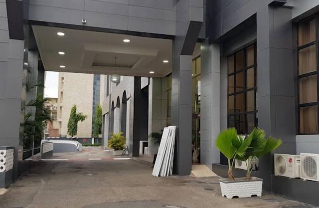 Rockview Hotel Royale