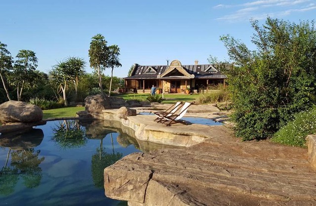 Rockwood Earth Lodge