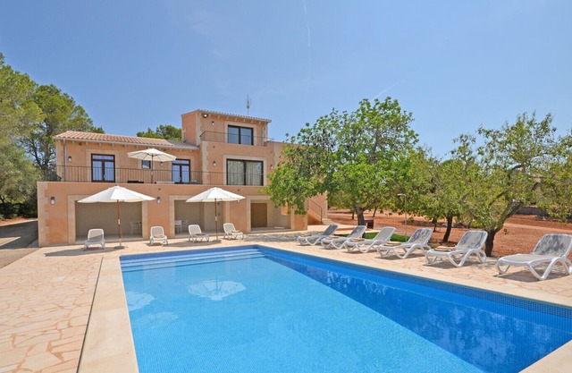 ROMANI 8 - Amplia casa de campo con piscina en Campos