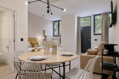 Romantic Apartment N5 Oceanografico Virkin Suites