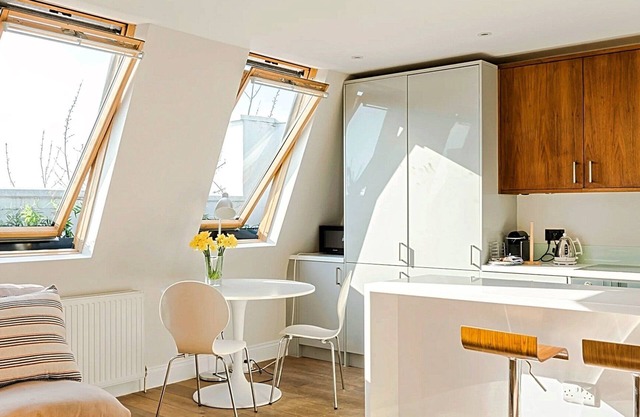 Rooftop eyrie in heart of vibrant Notting Hill