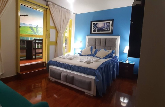 habitacion a 5 minutos de la calle principal