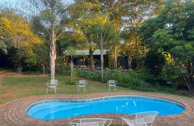 Room in Guest Room - Busa House Self-catering Unit