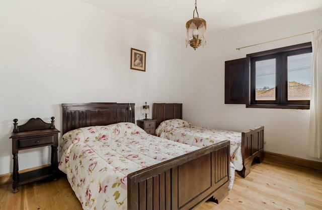 Habitación 'Casa Do Caldas - Quarto 3' con piscina compartida, terraza compartida y Wi-Fi